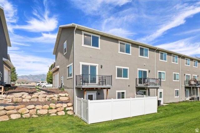 8044 N CLYDESDALE DR, Eagle Mountain, UT 84005