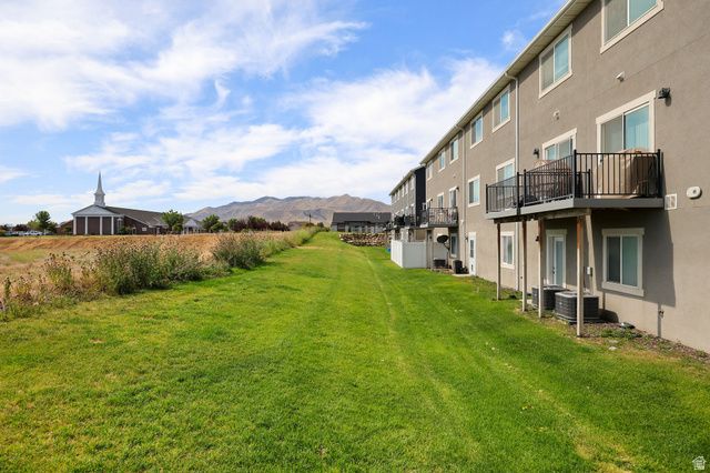 8044 N CLYDESDALE DR, Eagle Mountain, UT 84005