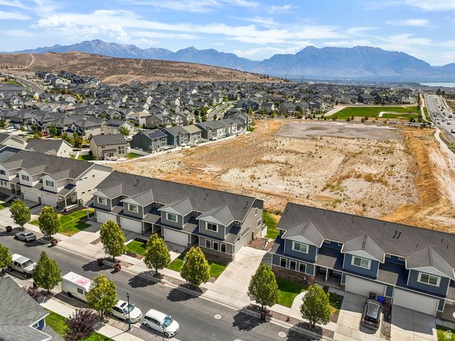 8044 N CLYDESDALE DR, Eagle Mountain, UT 84005