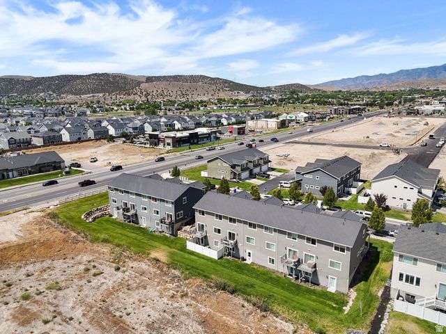 8044 N CLYDESDALE DR, Eagle Mountain, UT 84005