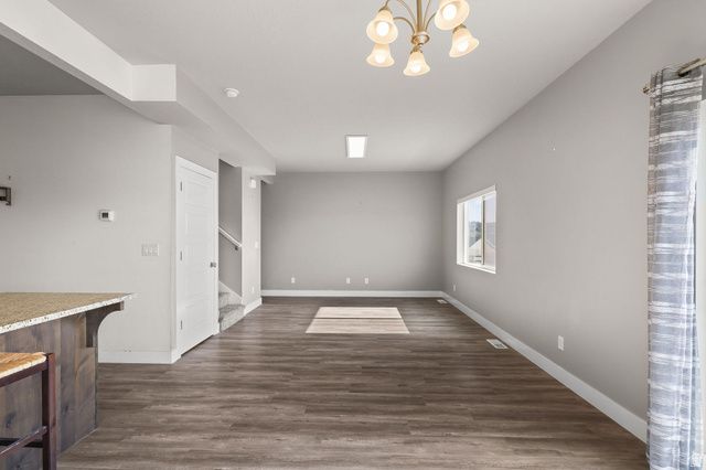8044 N CLYDESDALE DR, Eagle Mountain, UT 84005