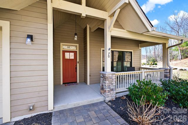 70 Copper Creek Lane, Hendersonville, NC 28739