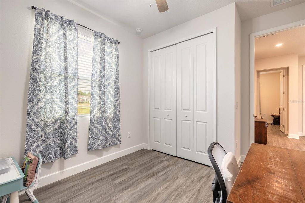 Image 21 of property listing at 1094 RIVER FALLS CIRCLE, Deland, FL 32720