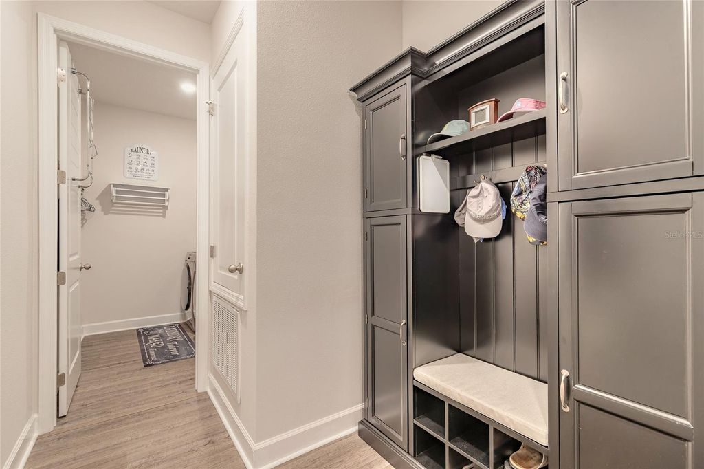 Image 28 of property listing at 1094 RIVER FALLS CIRCLE, Deland, FL 32720