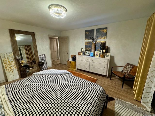 16207 GARDEN OAKS ST, San Antonio, TX 78232