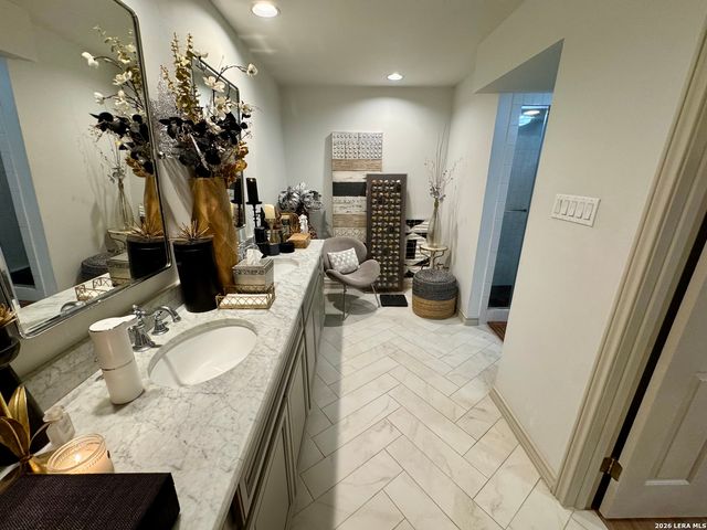 16207 GARDEN OAKS ST, San Antonio, TX 78232