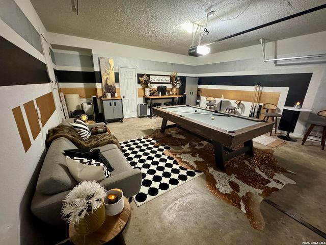 16207 GARDEN OAKS ST, San Antonio, TX 78232