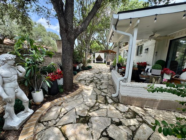 16207 GARDEN OAKS ST, San Antonio, TX 78232
