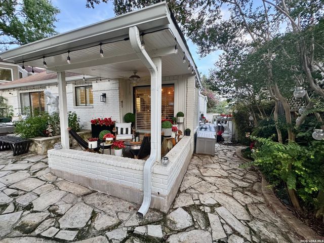 16207 GARDEN OAKS ST, San Antonio, TX 78232