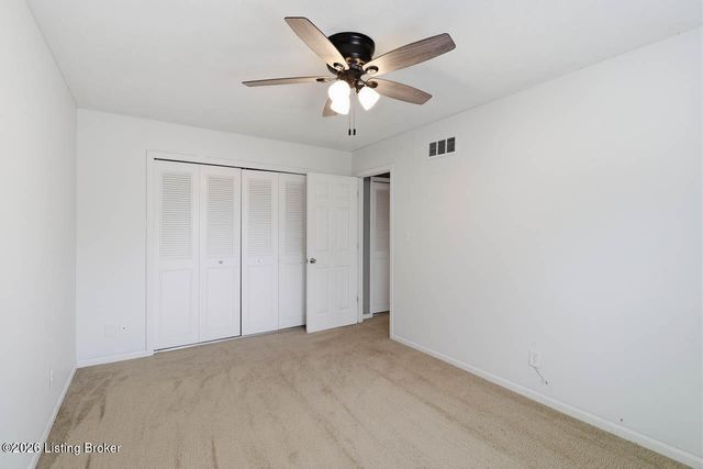 7206 Hollow Creek Rd, Louisville, KY 40228