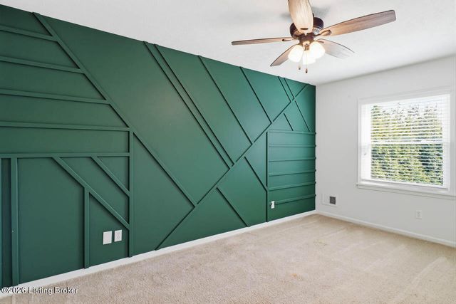 7206 Hollow Creek Rd, Louisville, KY 40228