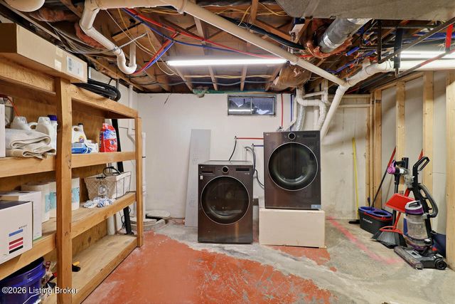 7206 Hollow Creek Rd, Louisville, KY 40228