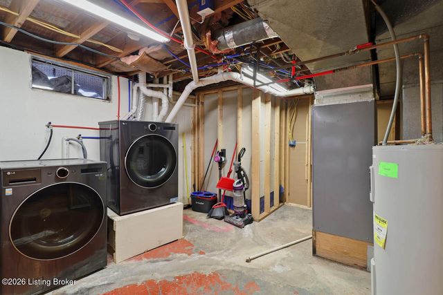 7206 Hollow Creek Rd, Louisville, KY 40228