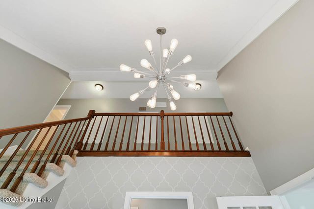 7206 Hollow Creek Rd, Louisville, KY 40228