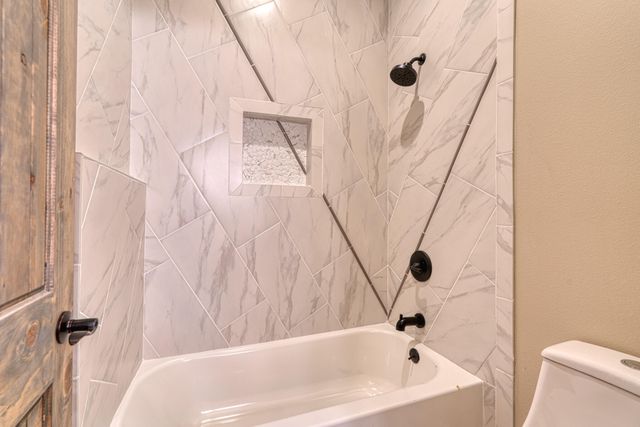 6 Lobo Drive, Moriarty, NM 87035