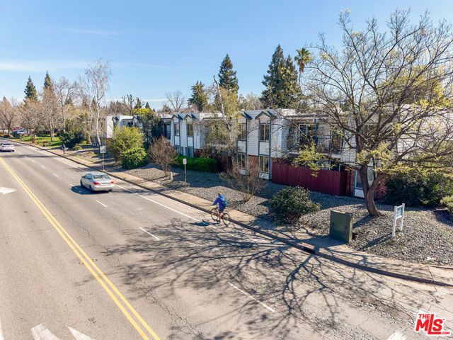 931 W East Avenue, Chico, CA 95926
