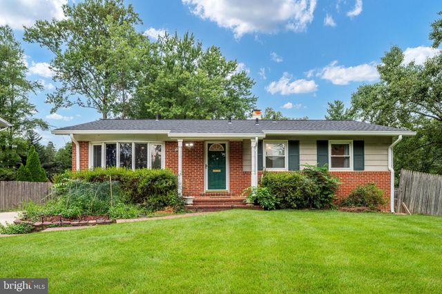 8520 PEPPERDINE DR, Vienna, VA 22180