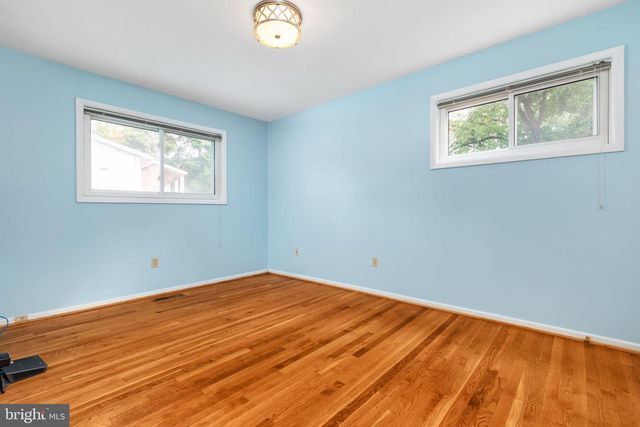 8520 PEPPERDINE DR, Vienna, VA 22180