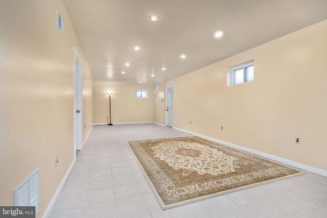 8520 PEPPERDINE DR, Vienna, VA 22180