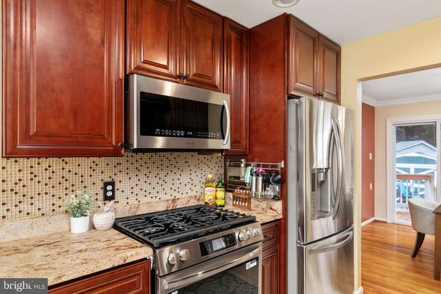 8520 PEPPERDINE DR, Vienna, VA 22180