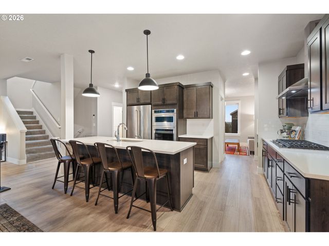 17671 Sw COBB Ln, Beaverton, OR 97007