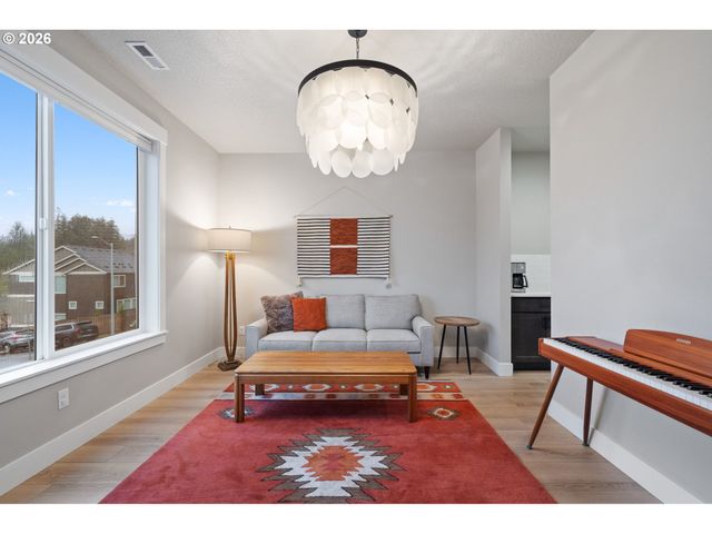 17671 Sw COBB Ln, Beaverton, OR 97007