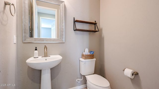 10749 W Paso Trail, Peoria, AZ 85383