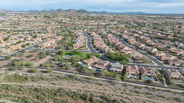 10749 W Paso Trail, Peoria, AZ 85383