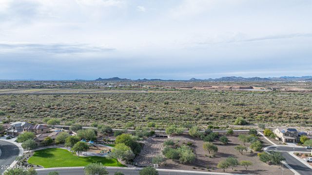 10749 W Paso Trail, Peoria, AZ 85383