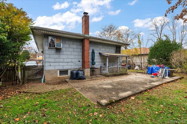 2386 New York Avenue, Huntington Station, NY 11746