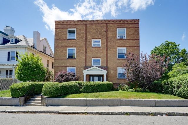 31 Chestnut St 2, Worcester, MA 01609