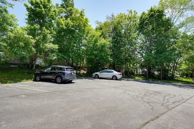 31 Chestnut St 2, Worcester, MA 01609