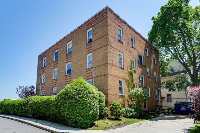 31 Chestnut St 2, Worcester, MA 01609