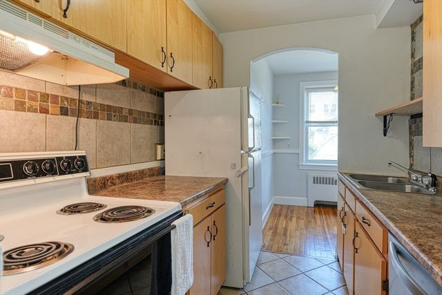31 Chestnut St 2, Worcester, MA 01609