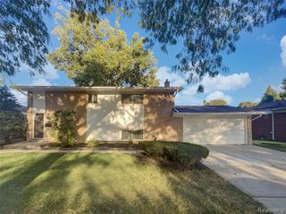 14164 Bainbridge Street, Livonia, MI 48154