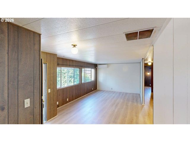 15931 OCEANVIEW Dr, Brookings, OR 97415