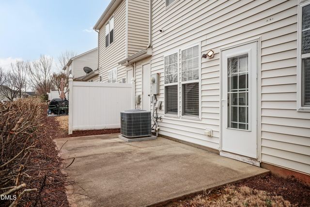 8310 Chimneycap Drive, Raleigh, NC 27613