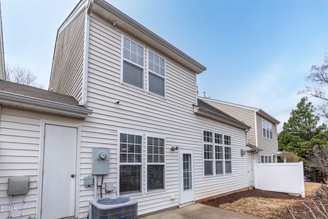 8310 Chimneycap Drive, Raleigh, NC 27613