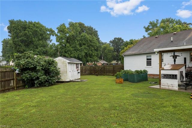 544 Aylesbury DR, Chesapeake, VA 23322