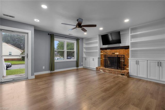 544 Aylesbury DR, Chesapeake, VA 23322