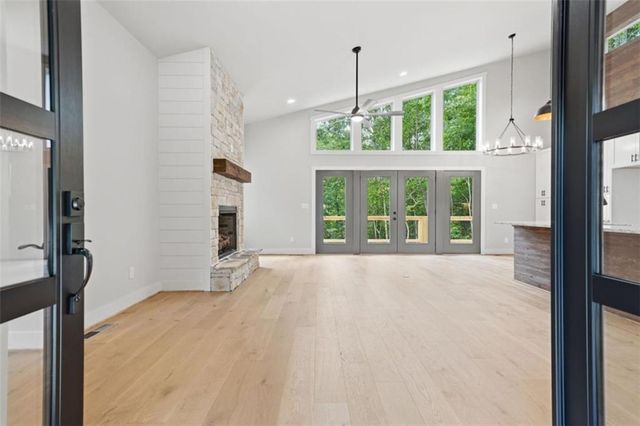 257 Gallery Court, Ellijay, GA 30540