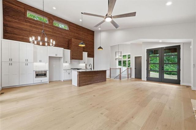 257 Gallery Court, Ellijay, GA 30540