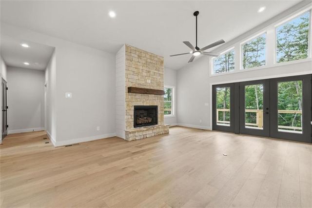 257 Gallery Court, Ellijay, GA 30540