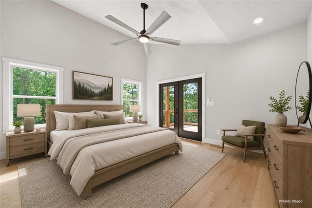 257 Gallery Court, Ellijay, GA 30540