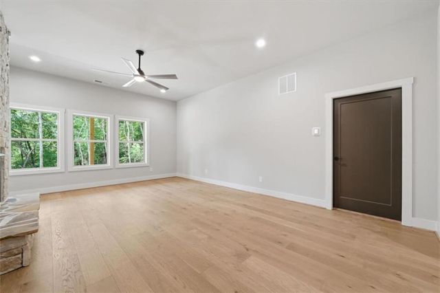 257 Gallery Court, Ellijay, GA 30540