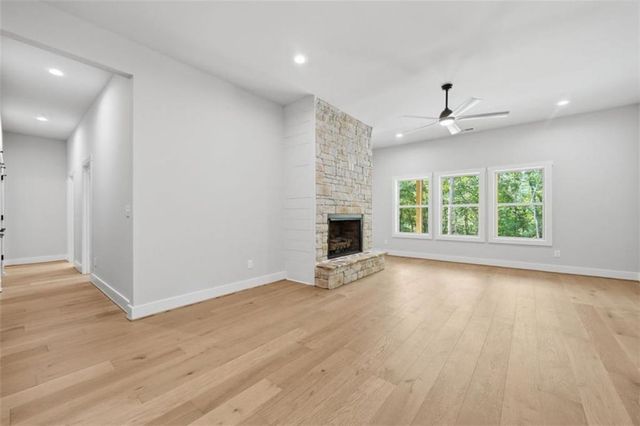 257 Gallery Court, Ellijay, GA 30540