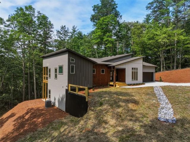257 Gallery Court, Ellijay, GA 30540