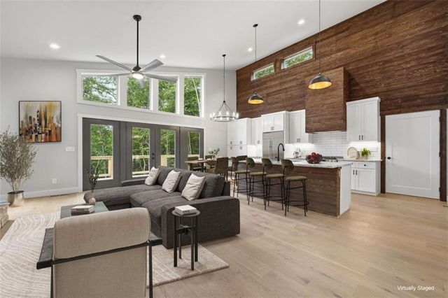 257 Gallery Court, Ellijay, GA 30540