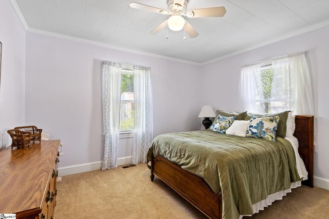 204 S Holland Street, Clinton, SC 29325