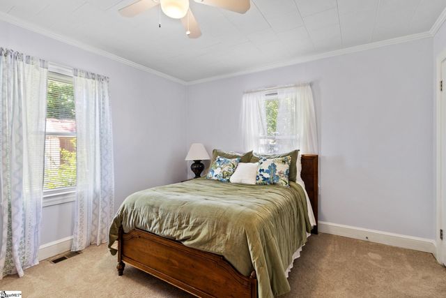 204 S Holland Street, Clinton, SC 29325